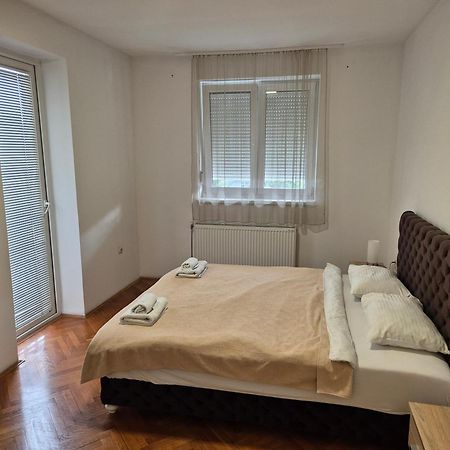 Apartmani Jasmin Nowy Sad Zewnętrze zdjęcie
