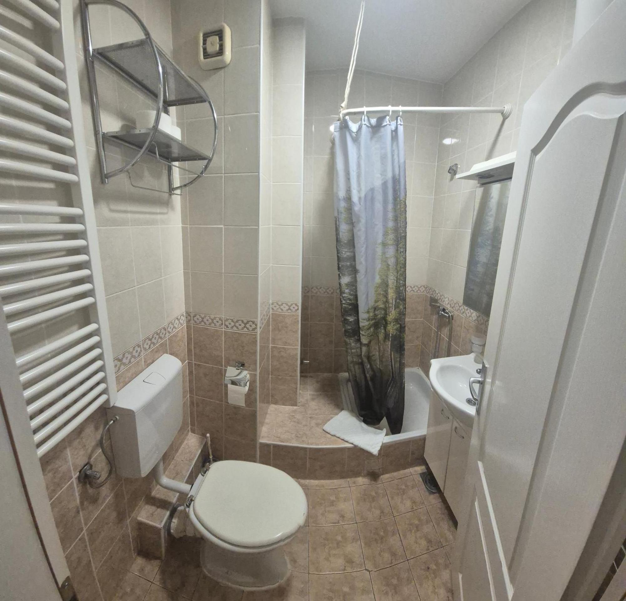 Apartmani Jasmin Nowy Sad Zewnętrze zdjęcie